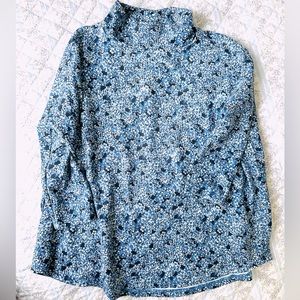 Tuckernuck swing sweatshirt